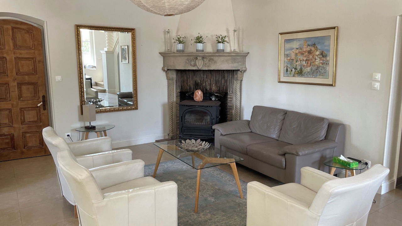 Photo of Livingroom in Sernhac