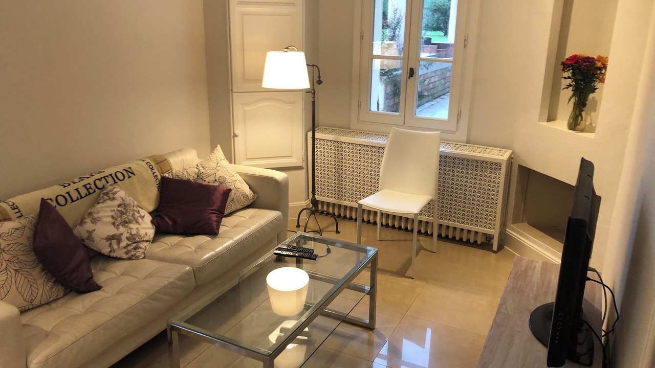 Photo of Livingroom in Sernhac