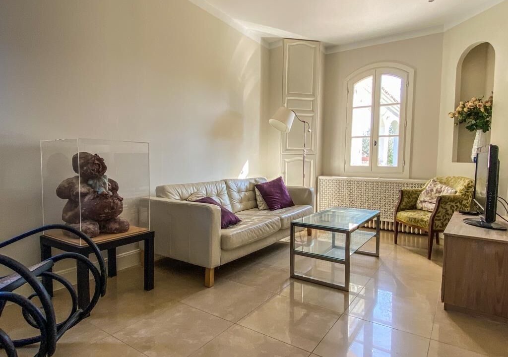 Photo of Livingroom in Sernhac