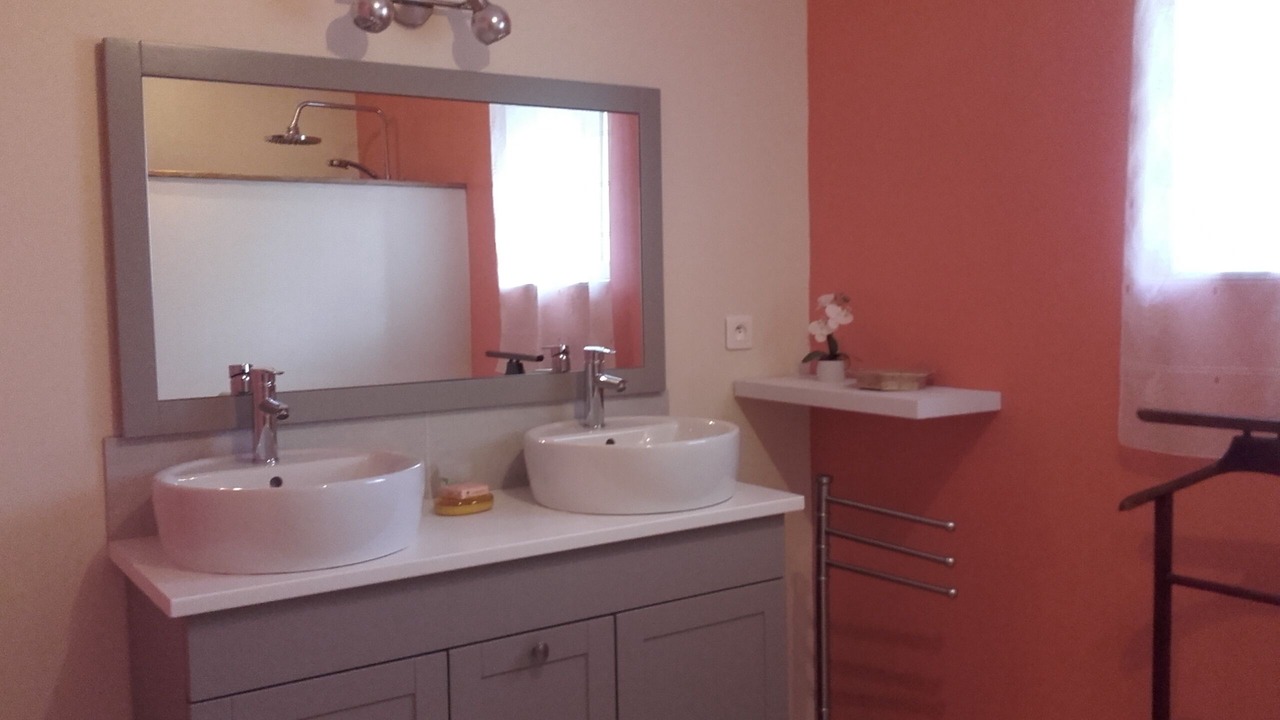 Photo of Bathroom in Braize