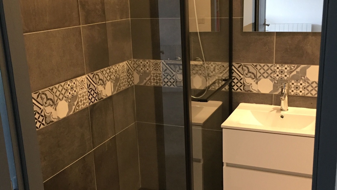 Photo of Bathroom in Coulomby