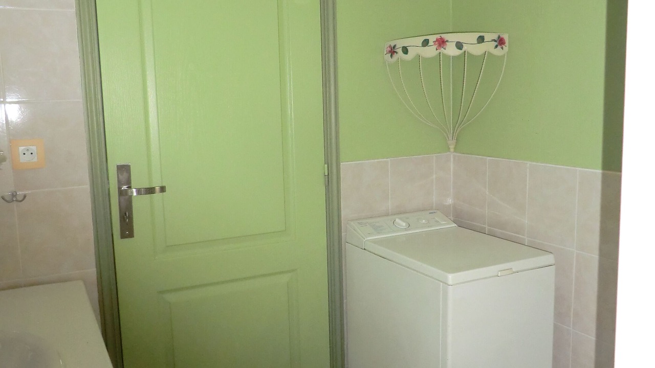 Photo of Bathroom in Port-Jerome-sur-Seine