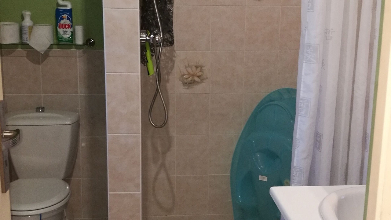 Photo of Bathroom in Port-Jerome-sur-Seine