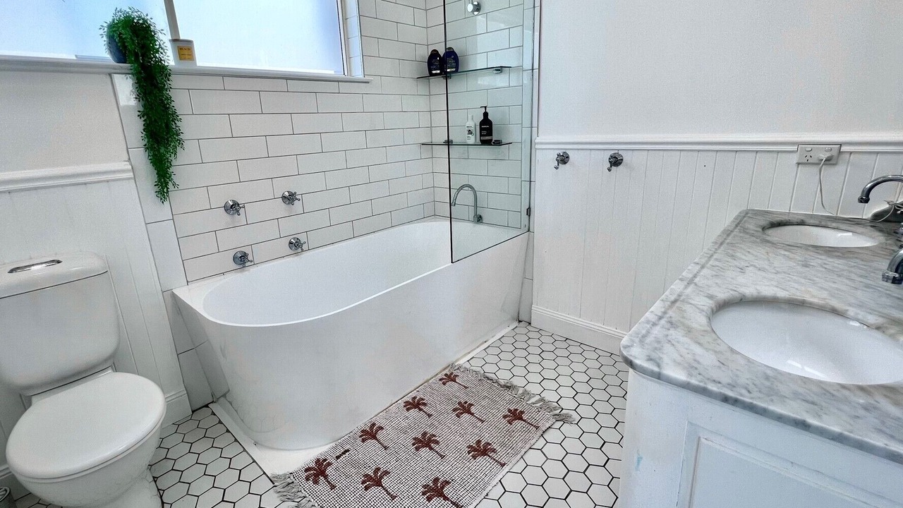 Photo of Bathroom in Curl Curl