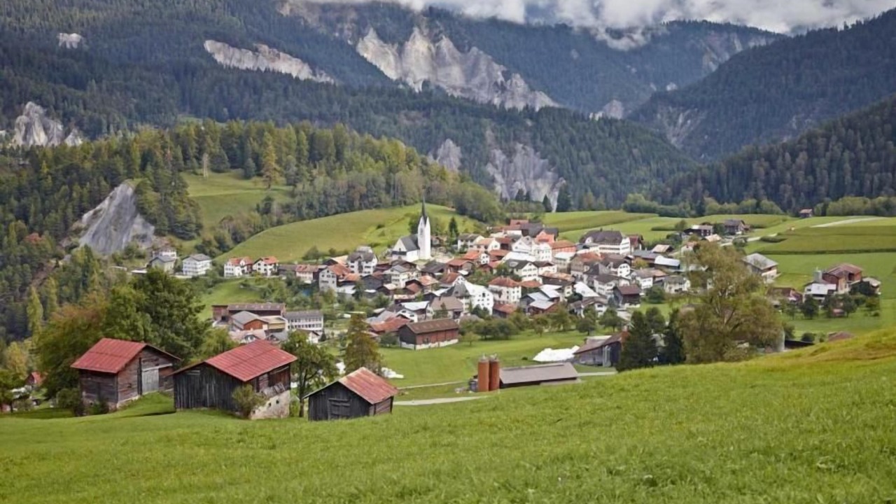 Photo of Others in Valendas