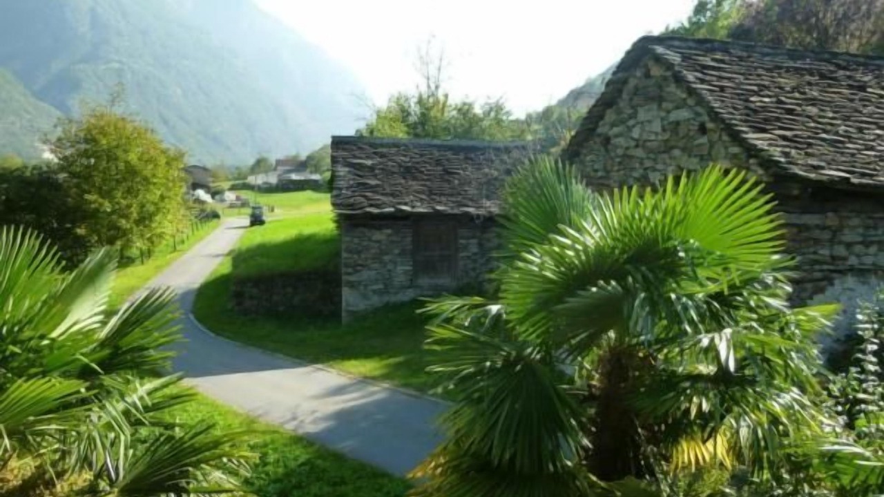 Photo of Others in Semione
