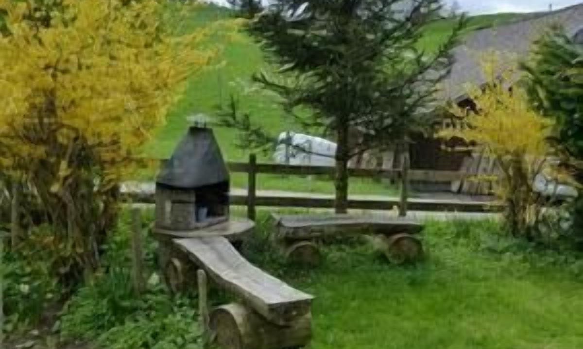 Photo of Others in Hemberg