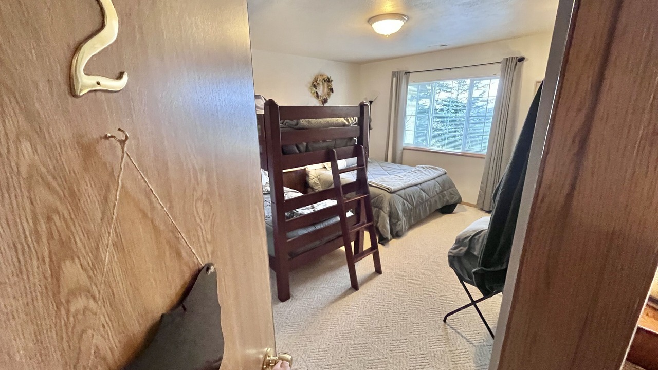 Photo of Bedroom in Knik-Fairview