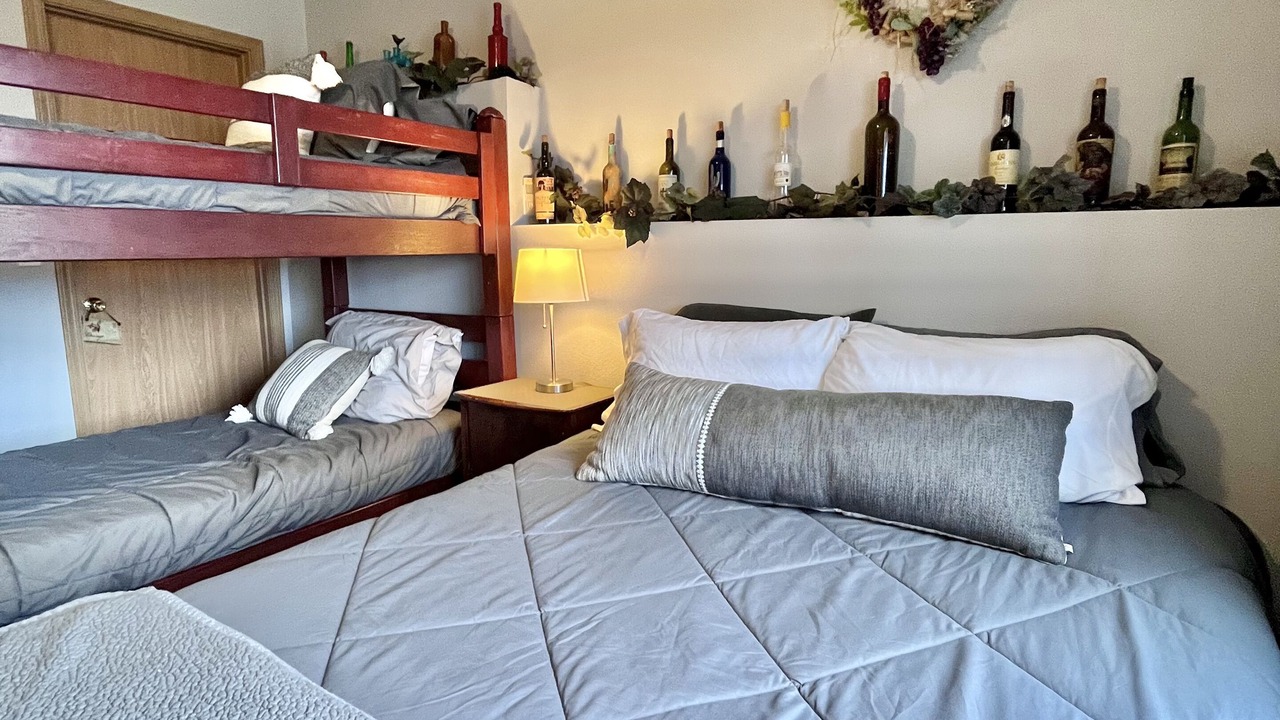 Photo of Bedroom in Knik-Fairview