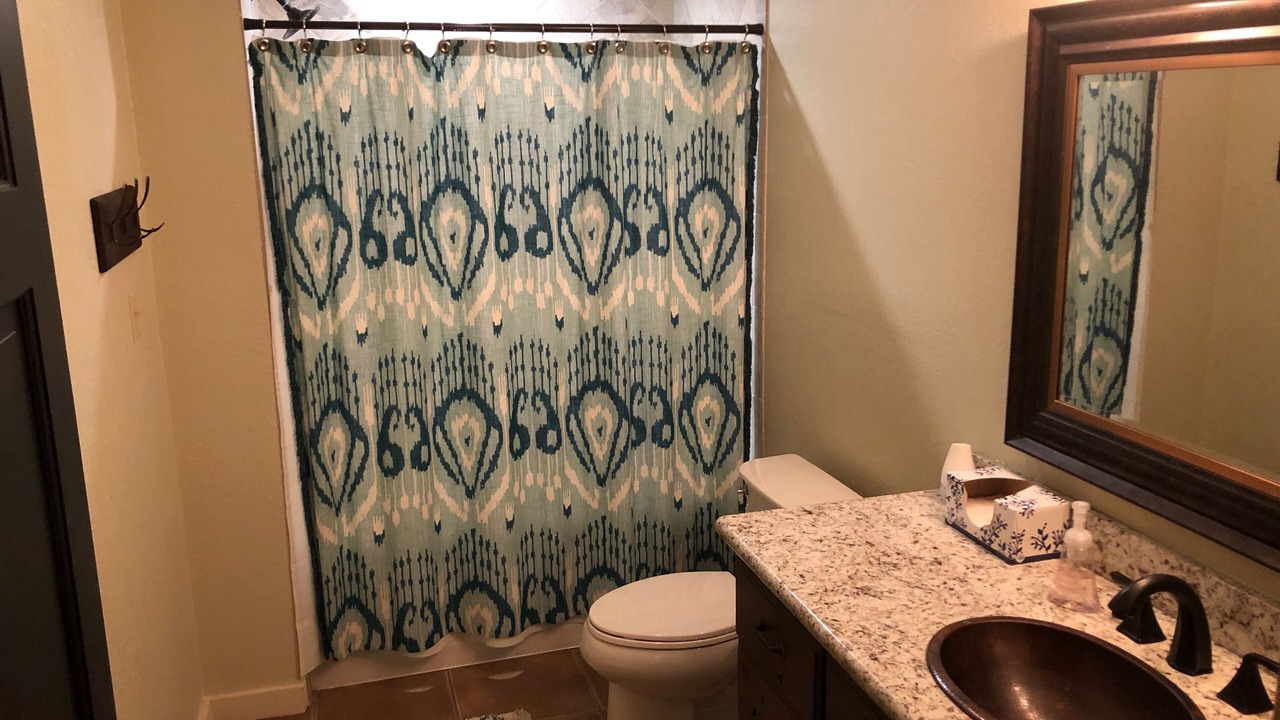 Photo of Bathroom in Brookeland