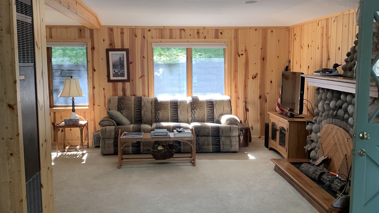Photo of Livingroom in West Branch