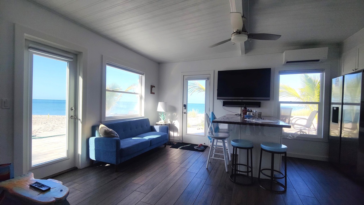 Photo of Livingroom in Englewood