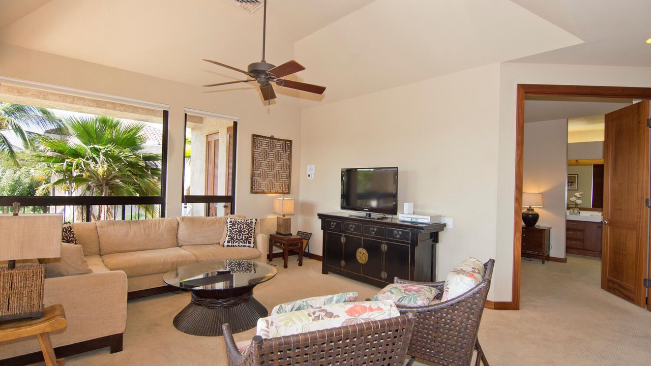 Photo of Livingroom in Waikoloa