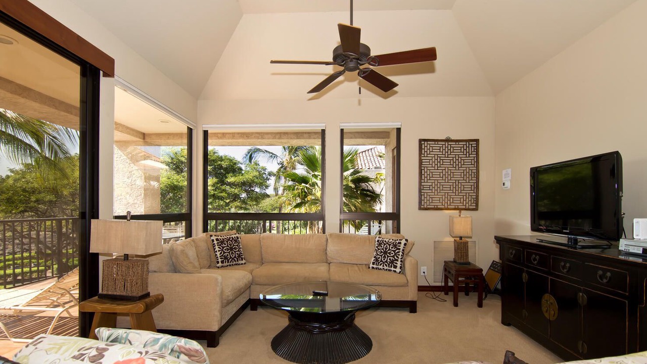 Photo of Livingroom in Waikoloa