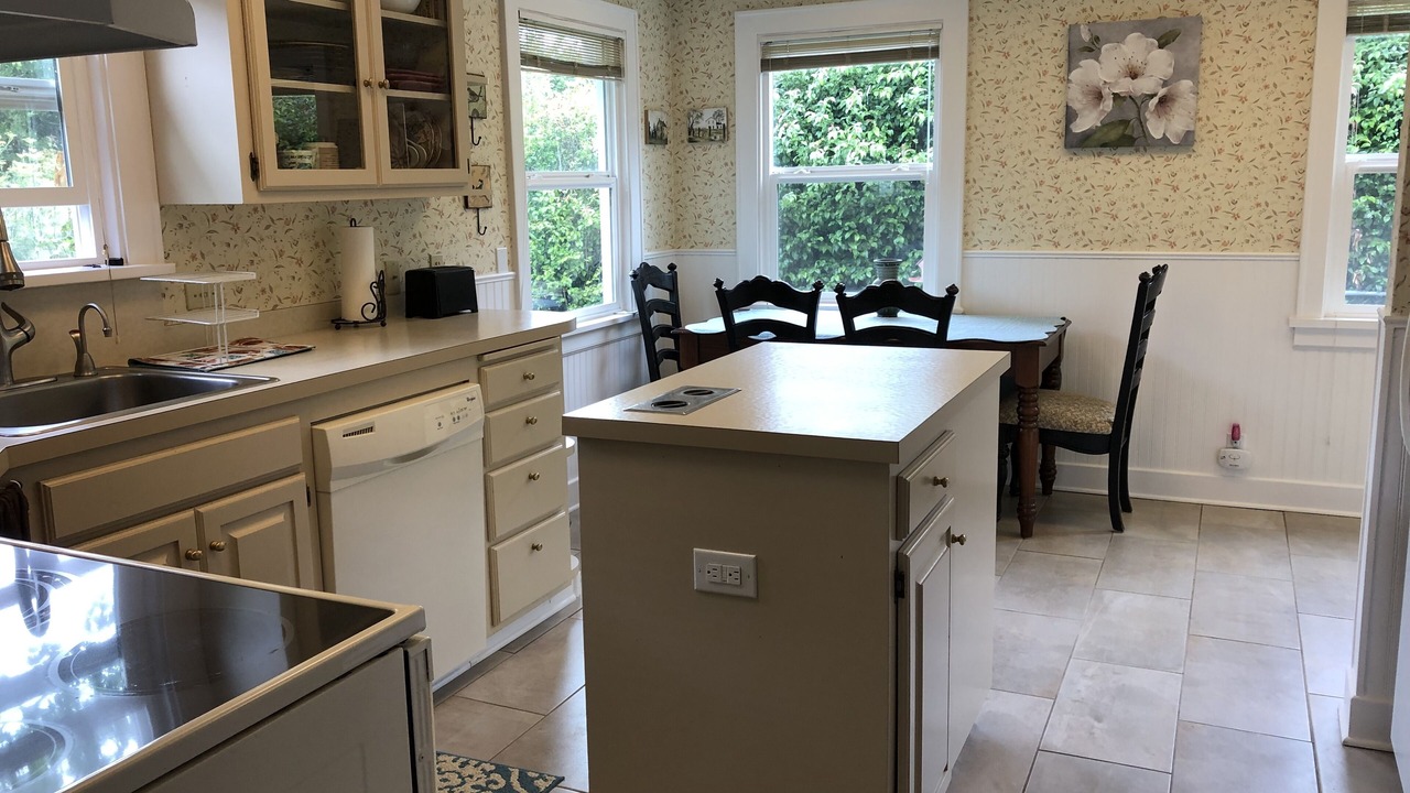 Photo of Kitchen in Cathlamet