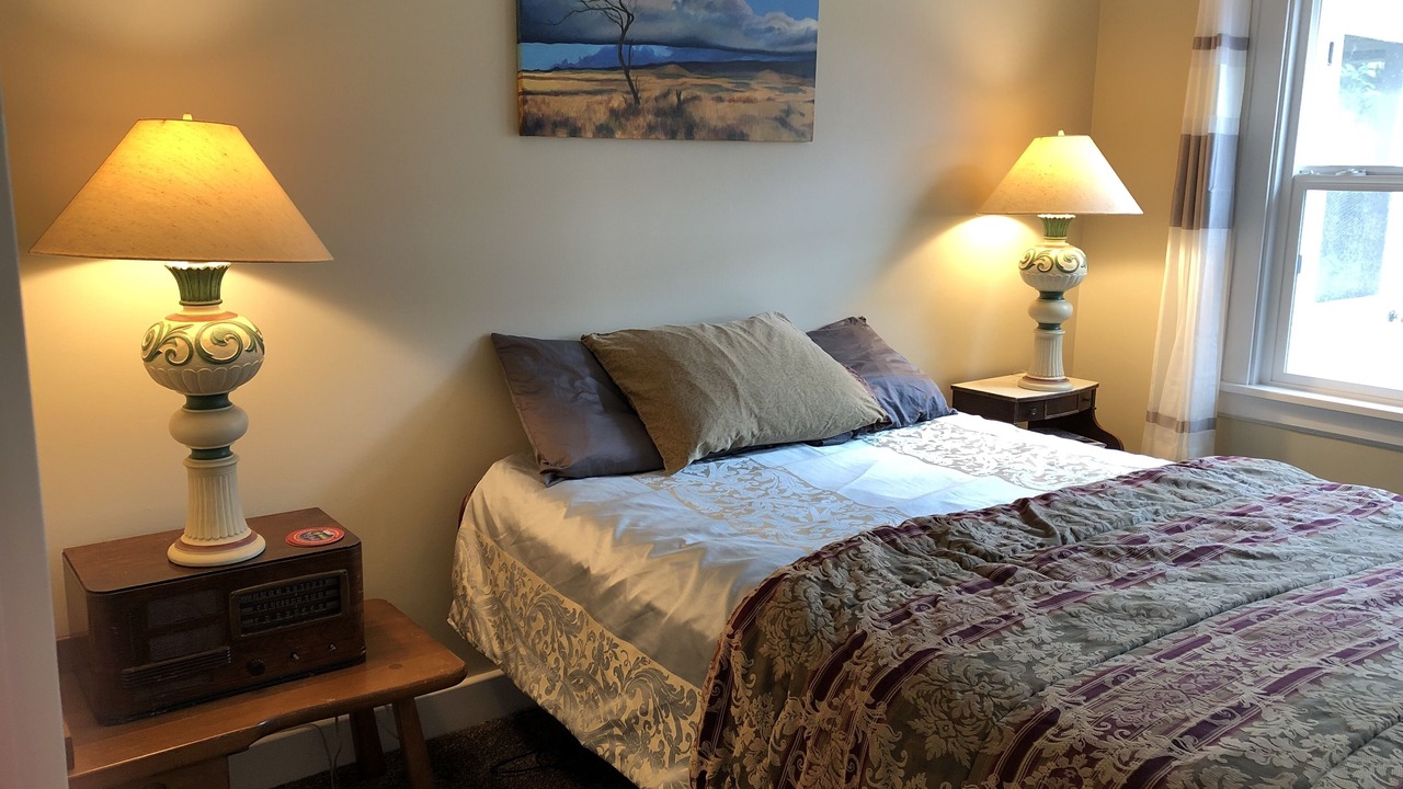 Photo of Bedroom in Cathlamet