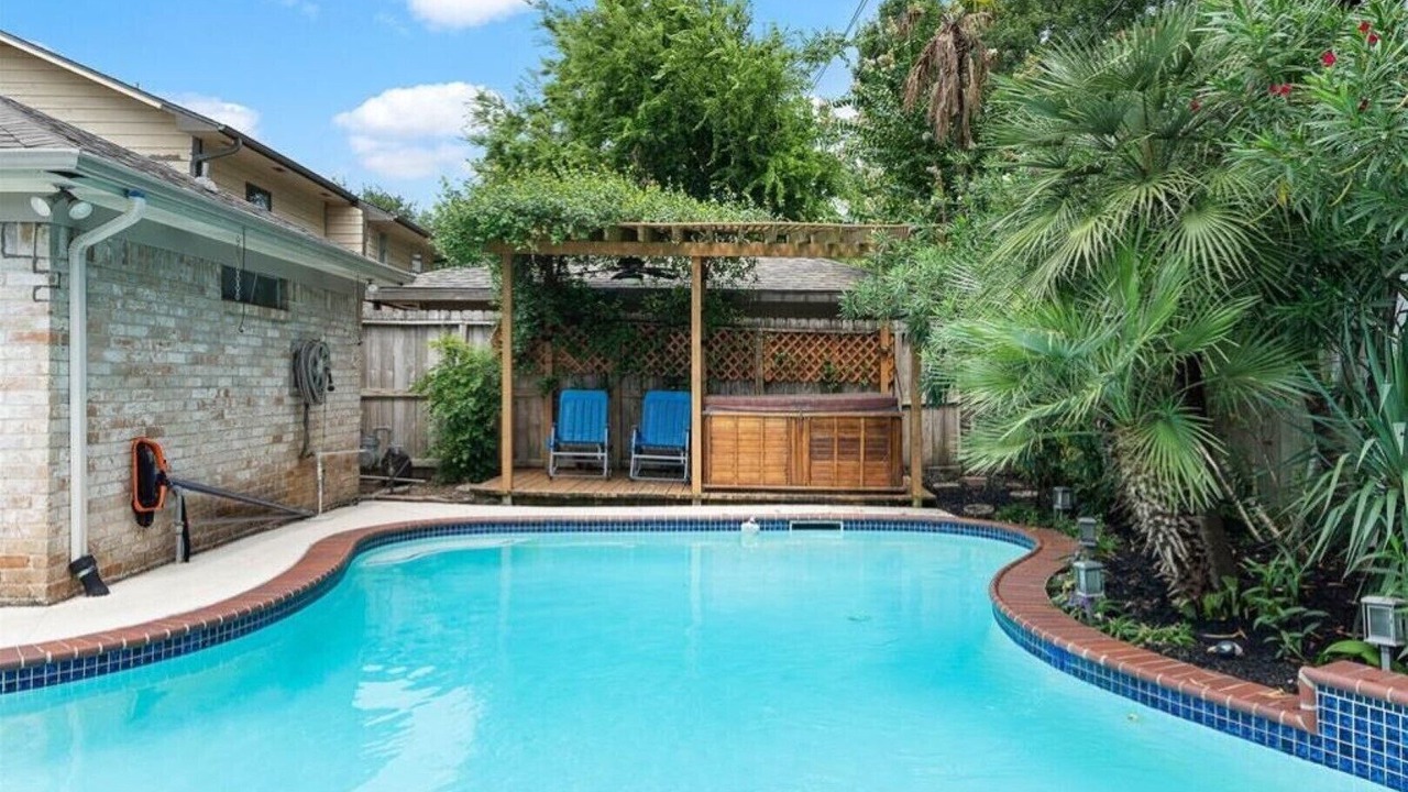 Photo of Outdoor in Woodlake - Briar Meadow