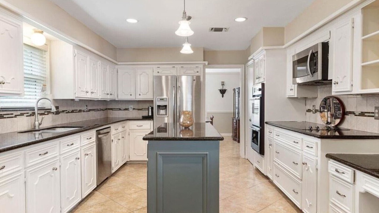 Photo of Kitchen in Woodlake - Briar Meadow