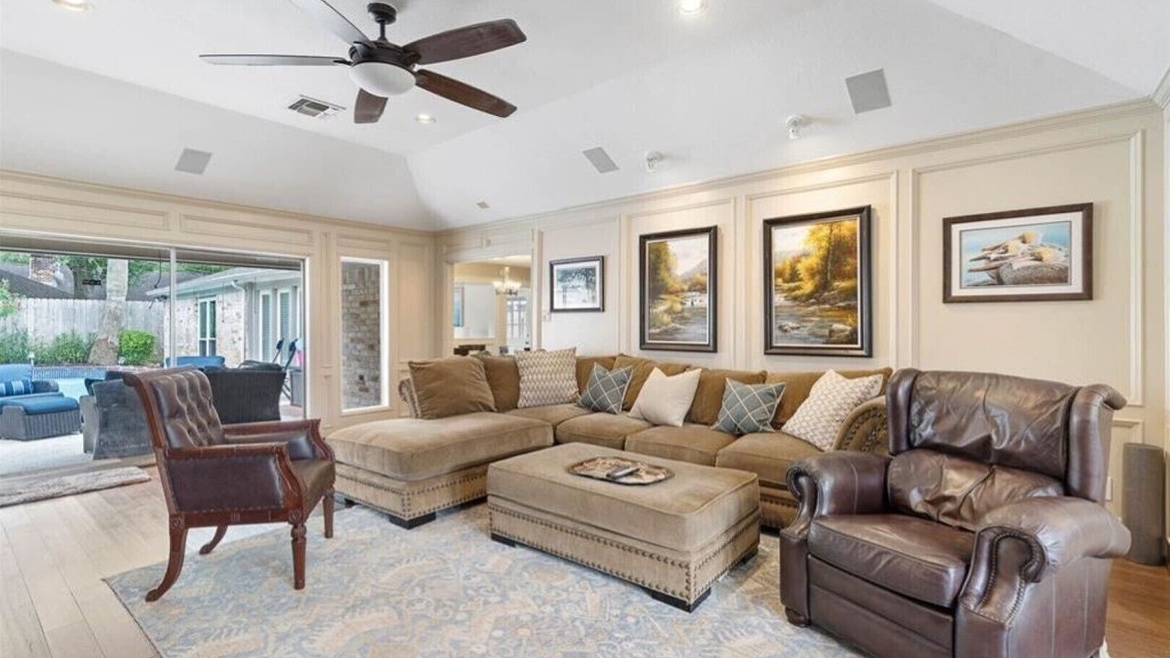 Photo of Livingroom in Woodlake - Briar Meadow