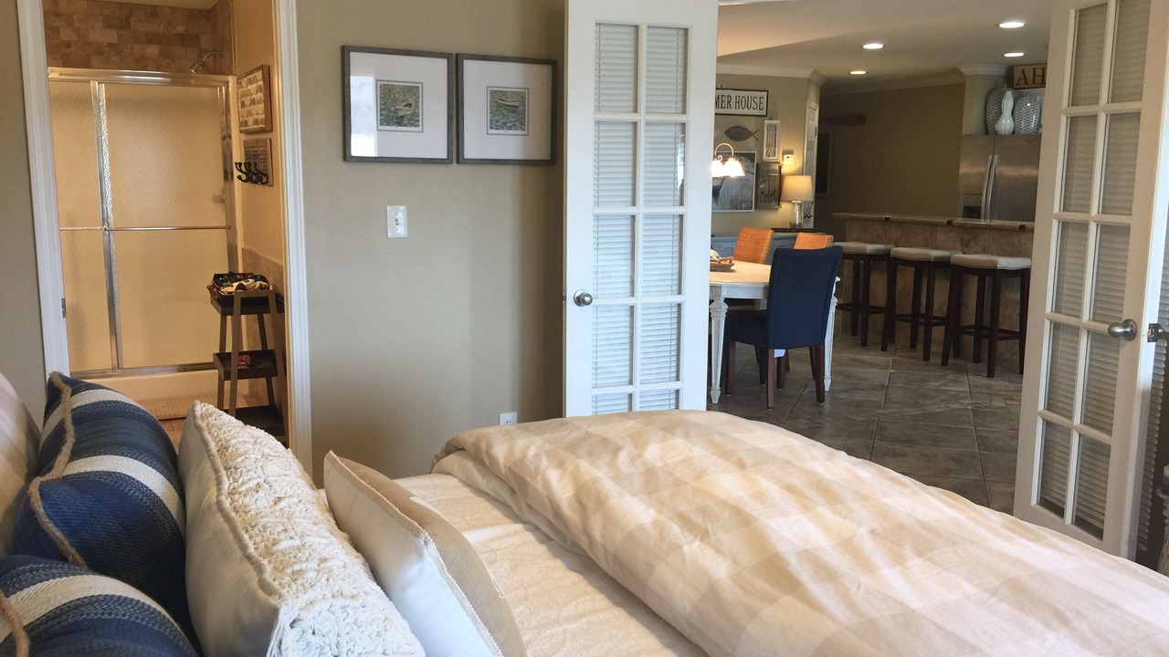 Photo of Bedroom in Camdenton