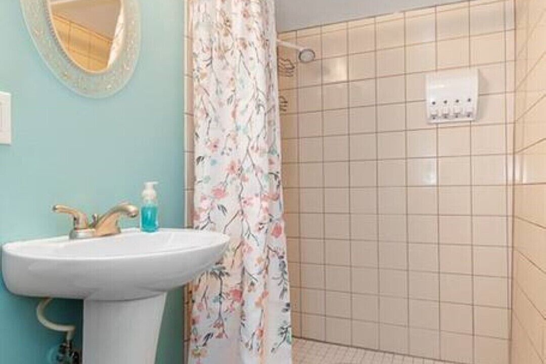 Photo of Bathroom in Bryn Mawr-Skyway