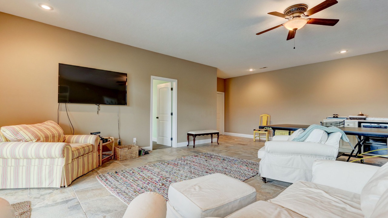 Photo of Livingroom in Jacksboro