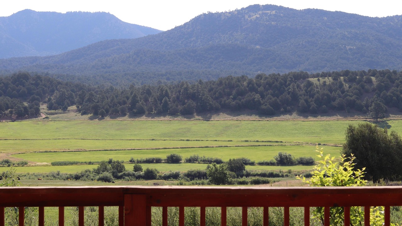 Photo of Outdoor in Hillside