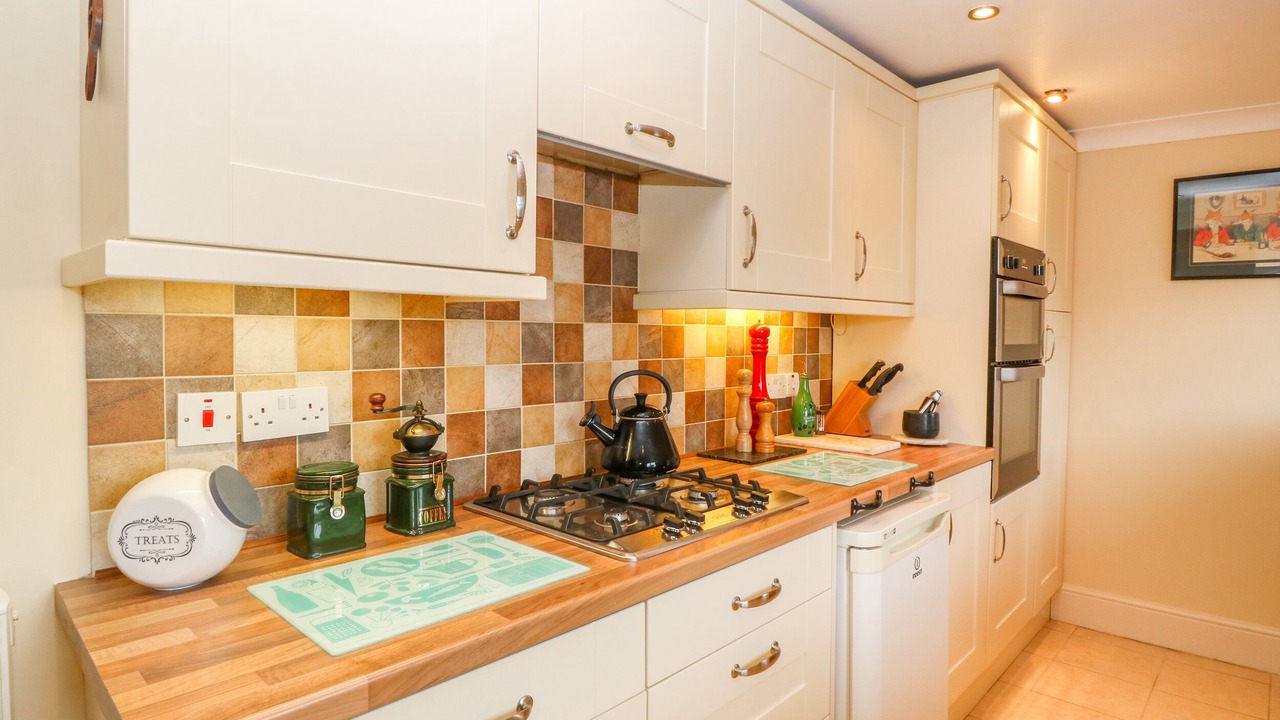 Photo of Kitchen in Llanfaethlu