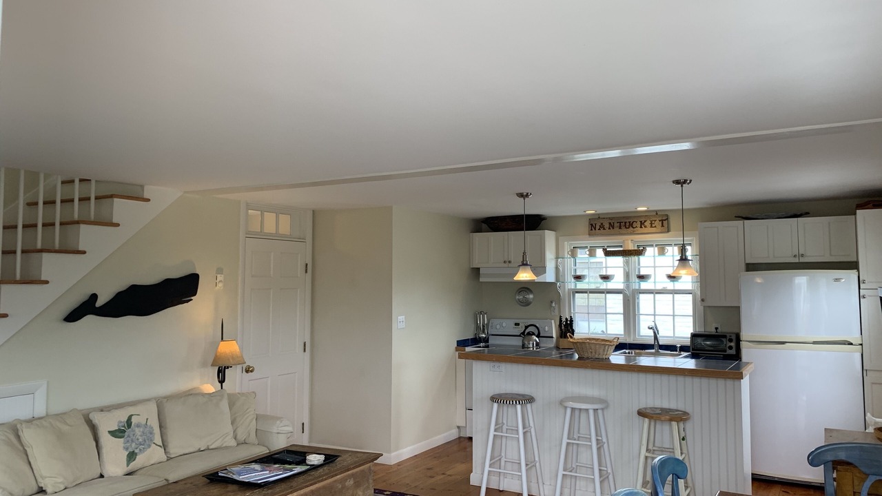 Photo of Livingroom in Brant Point