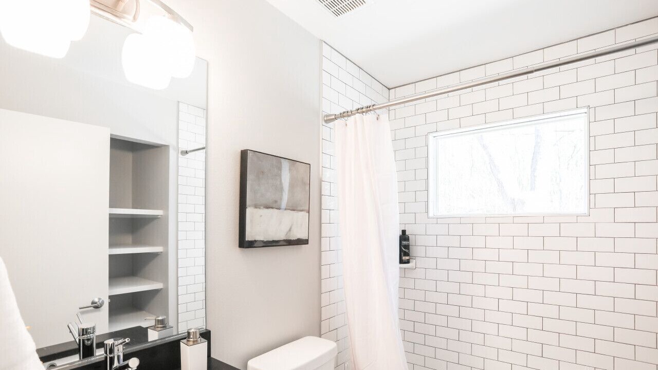 Photo of Bathroom in Parker Lane