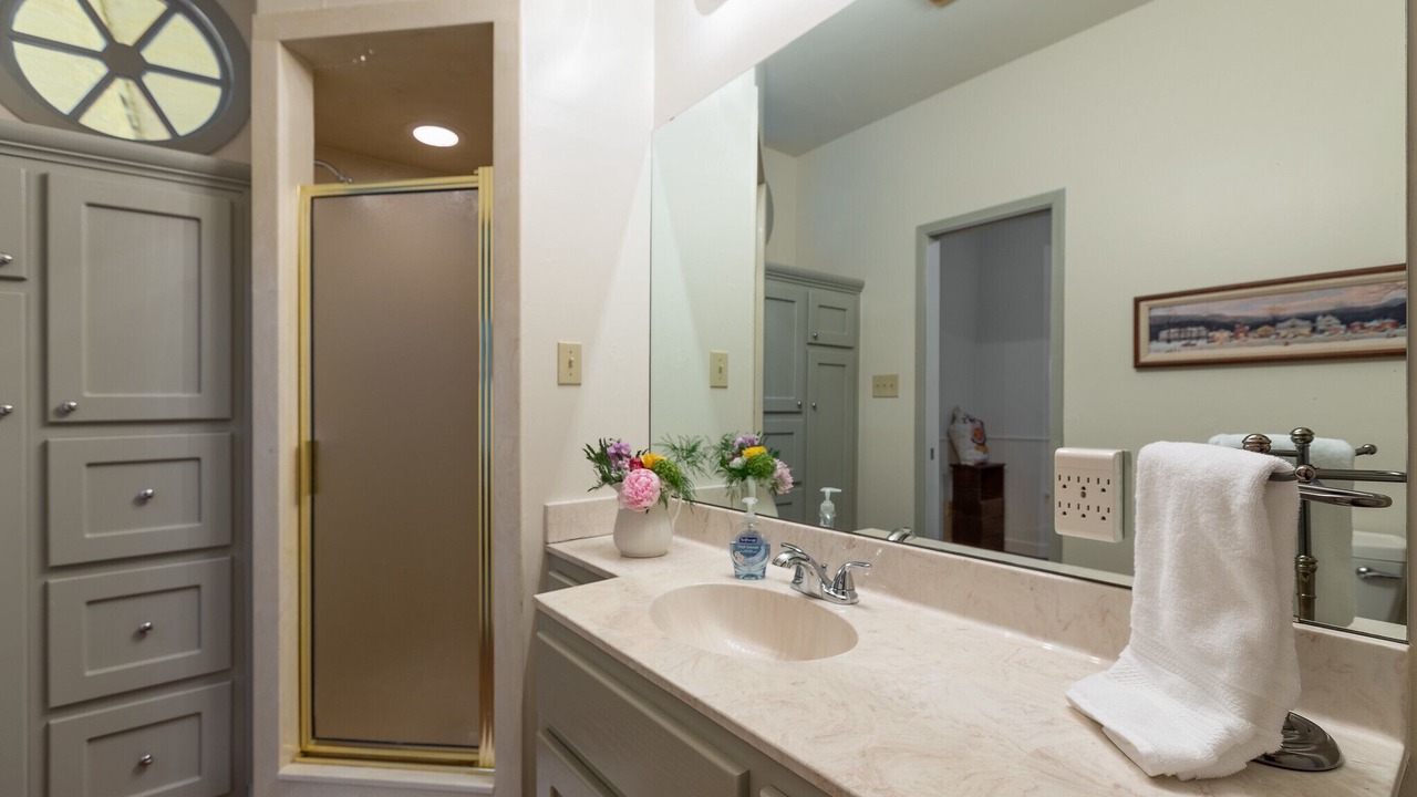 Photo of Bathroom in Martindale