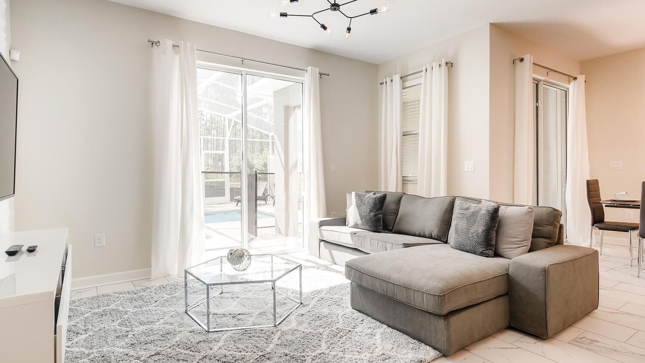 Photo of Livingroom in Davenport
