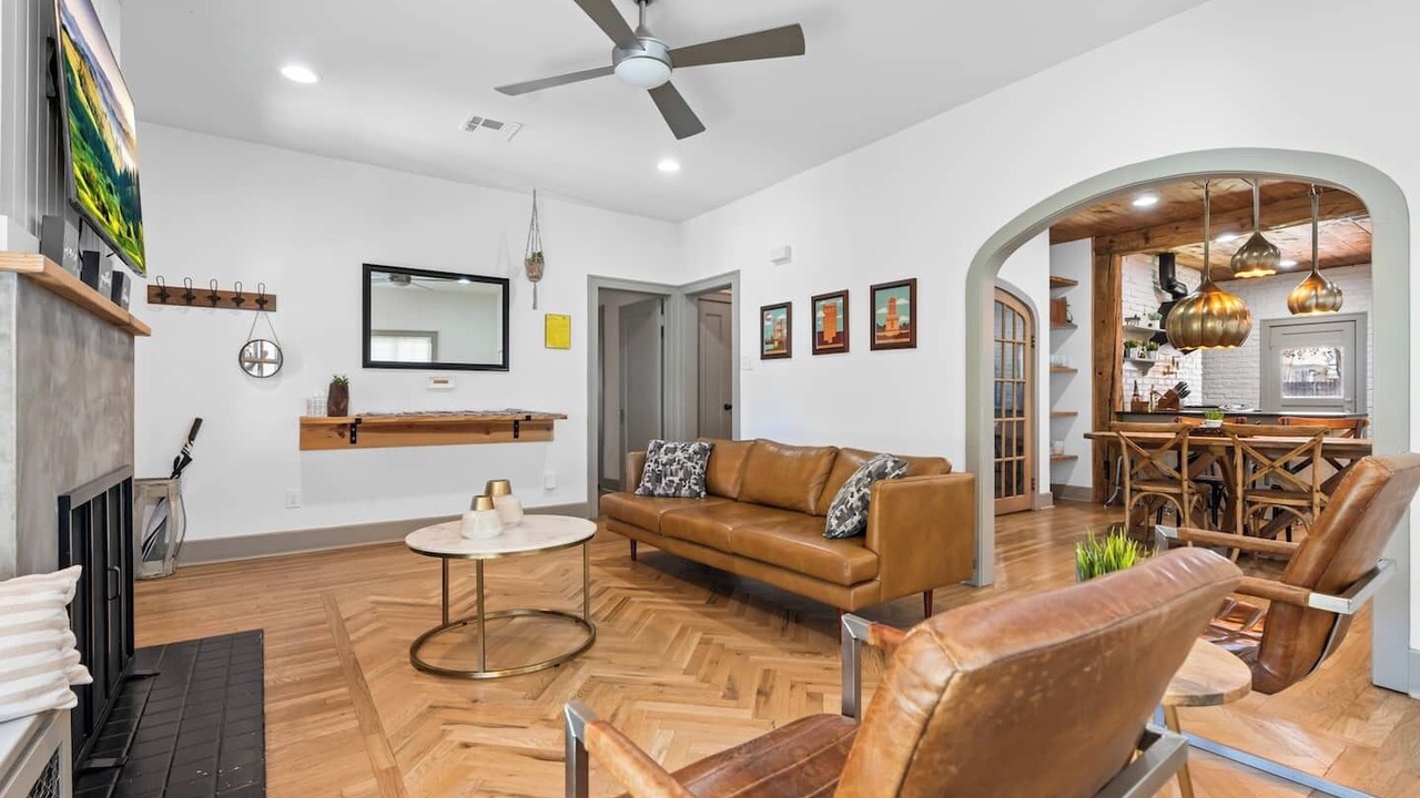 Photo of Livingroom in Brookview