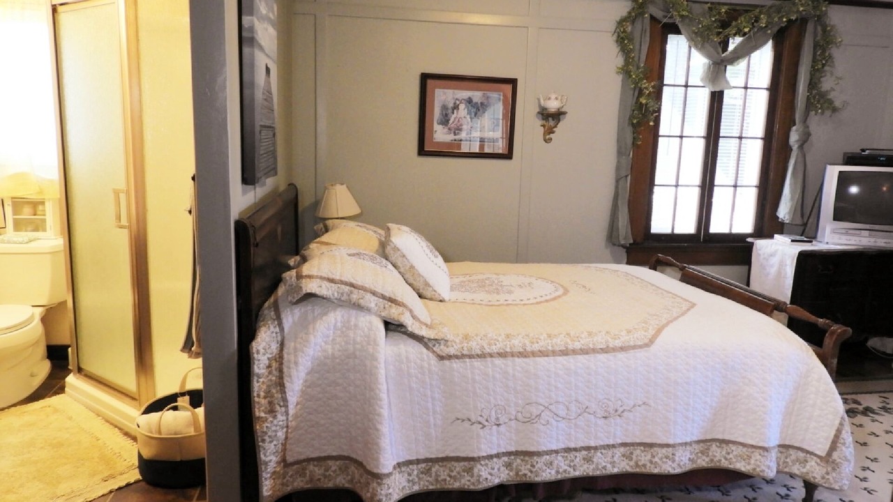 Photo of Bedroom in Livonia