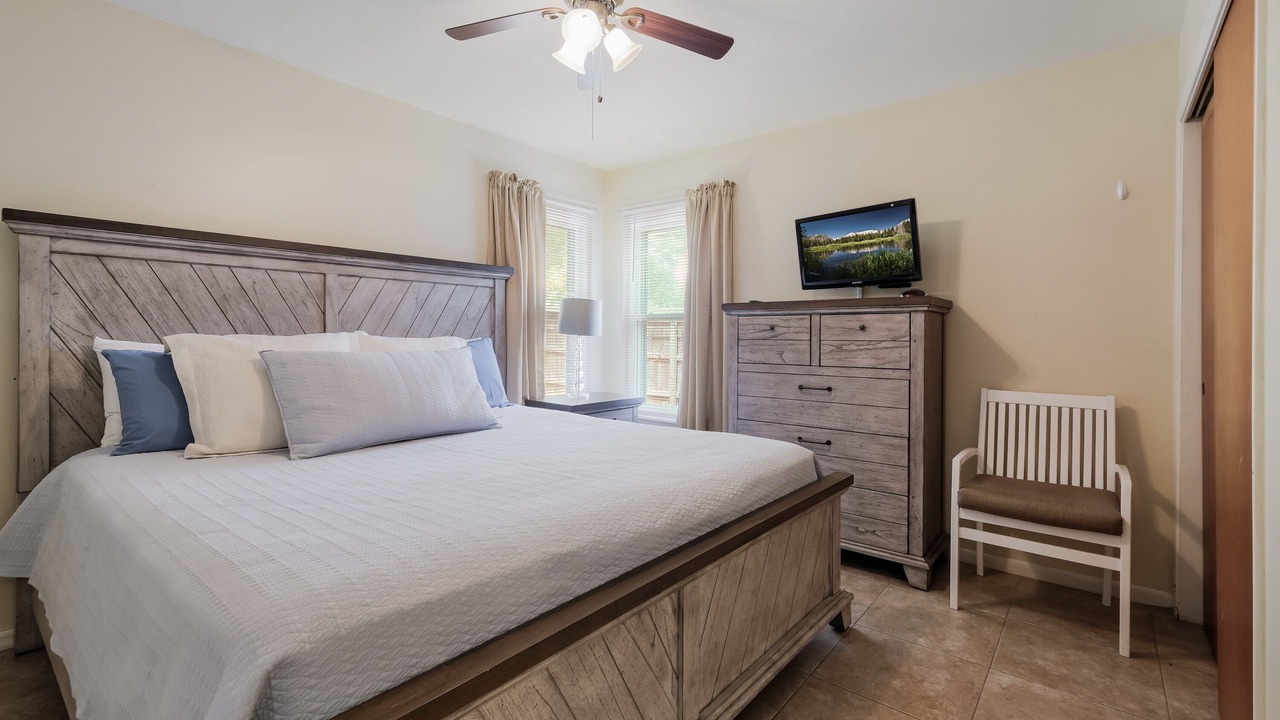 Photo of Bedroom in North San Antonio - SAT