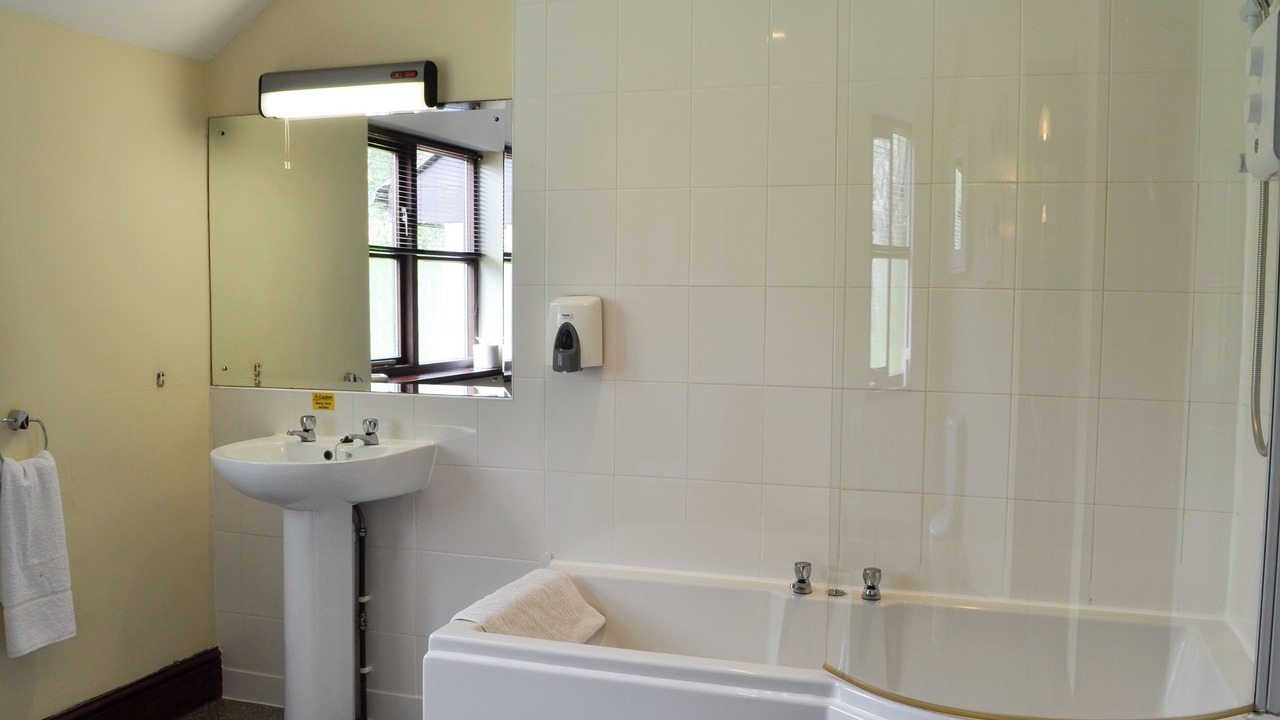 Photo of Bathroom in Llanfihangel Tal-y-llyn