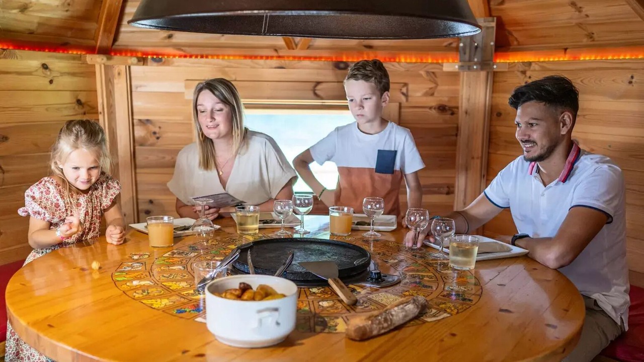 Photo of Others in Dienne