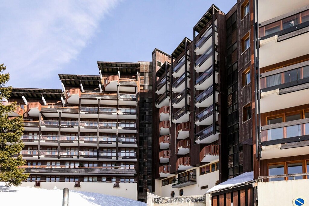 Photo of Buildings in Jeux