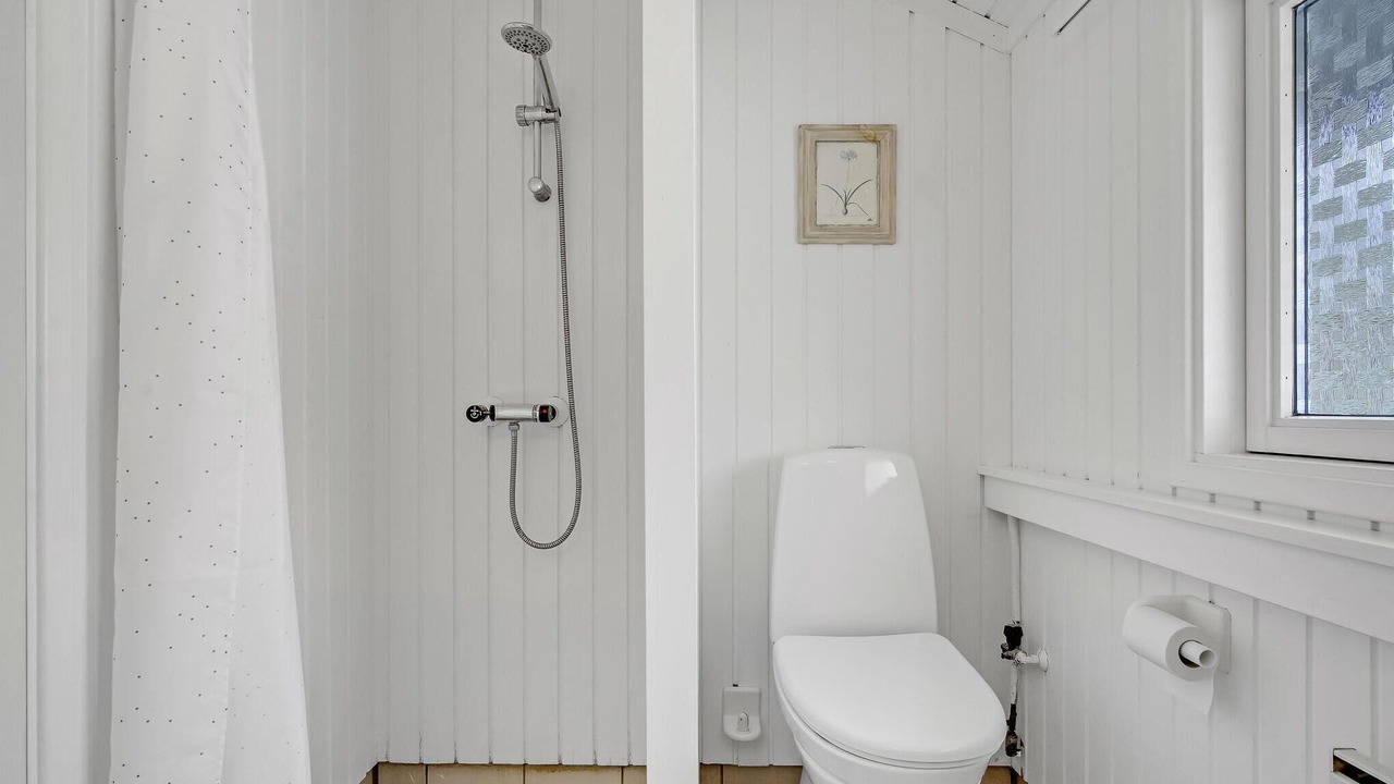 Photo of Bathroom in Yderby