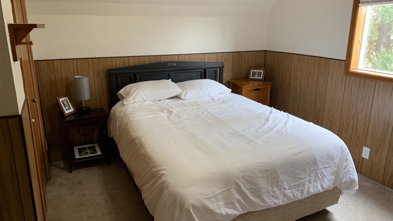 Photo of Bedroom in West Stayton