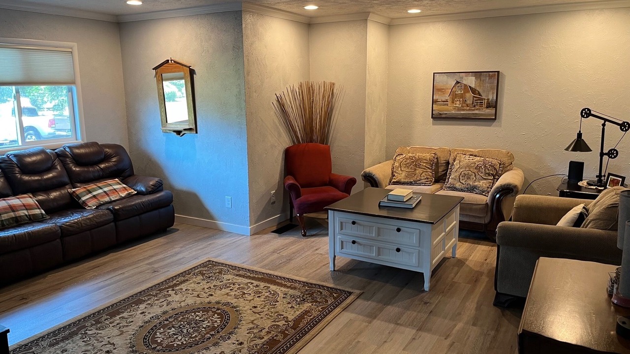 Photo of Livingroom in West Stayton