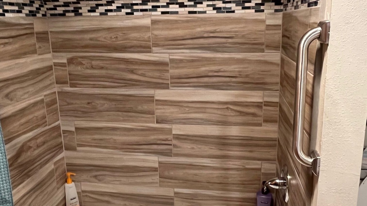 Photo of Bathroom in West Stayton