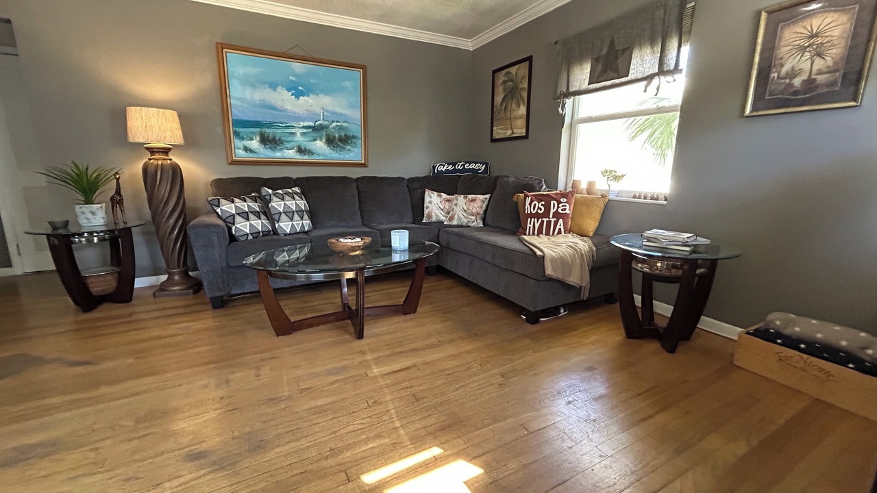 Photo of Livingroom in East Fort Lauderdale