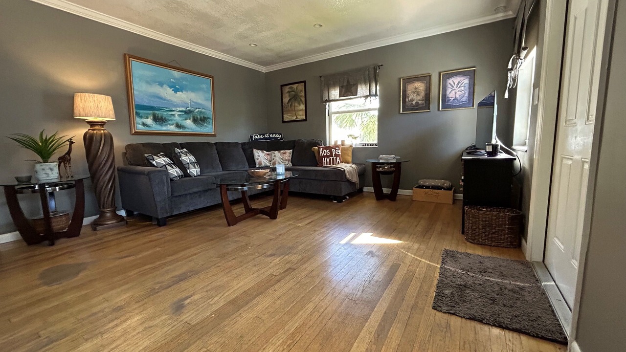 Photo of Livingroom in East Fort Lauderdale