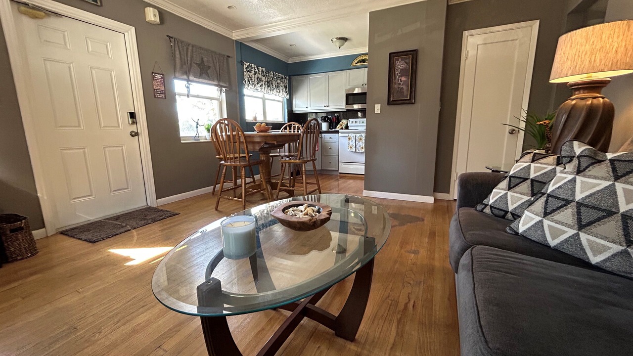 Photo of Livingroom in East Fort Lauderdale