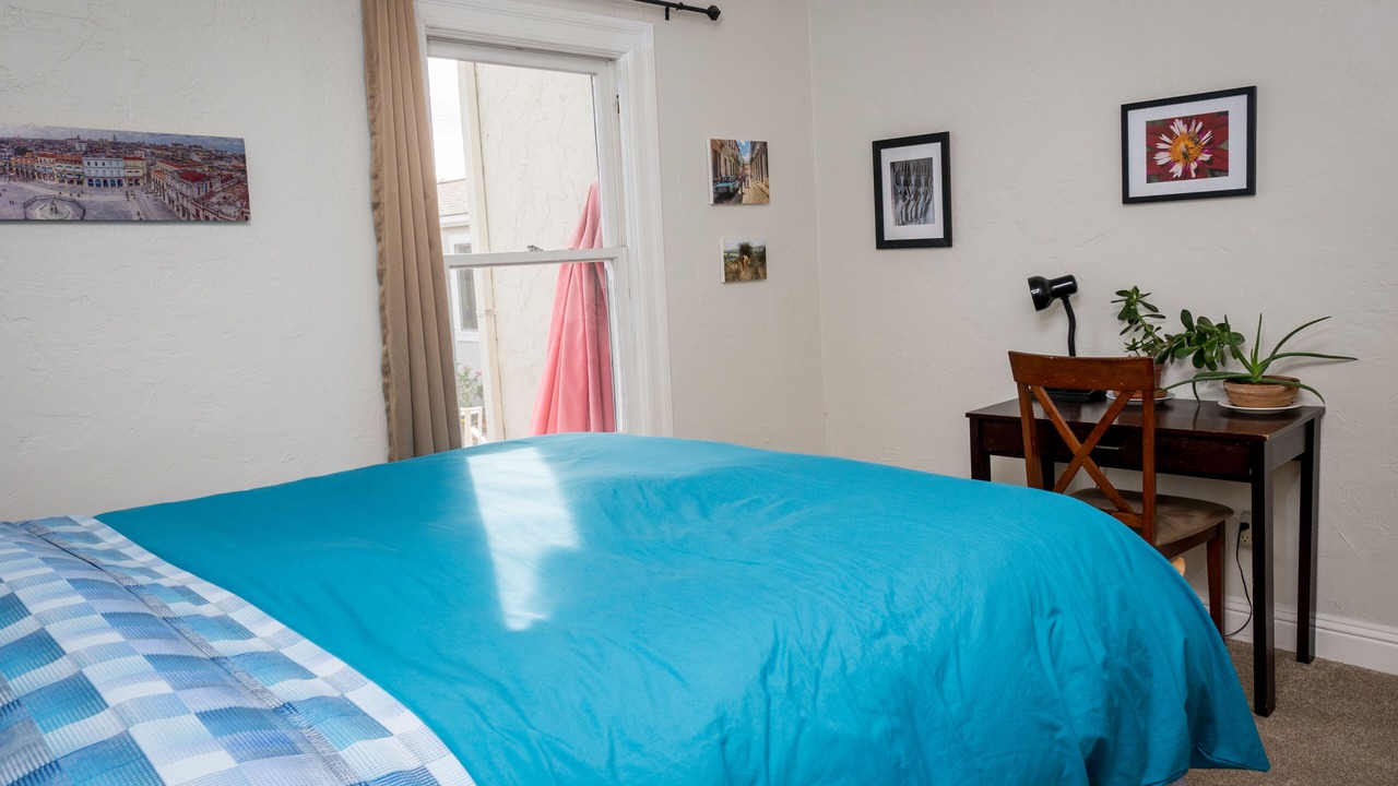 Photo of Bedroom in Burbank Gardens Neighborhood Association