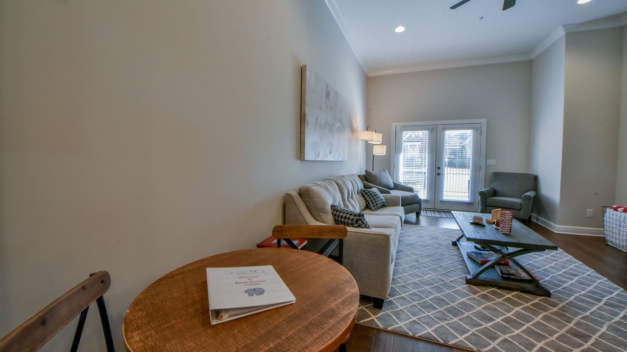 Photo of Livingroom in Tuscaloosa