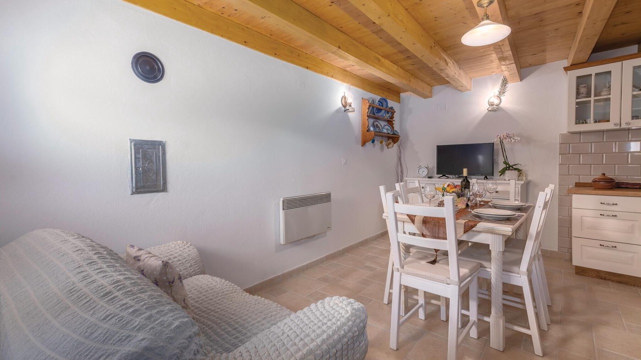 Photo of Bedroom in Cres