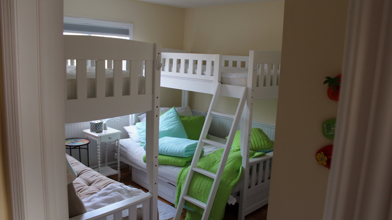 Photo of Bedroom in Aquebogue