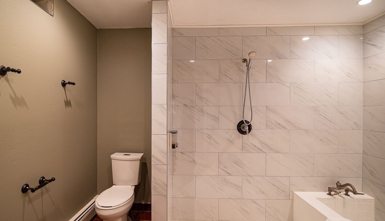 Photo of Bathroom in Albuquerque